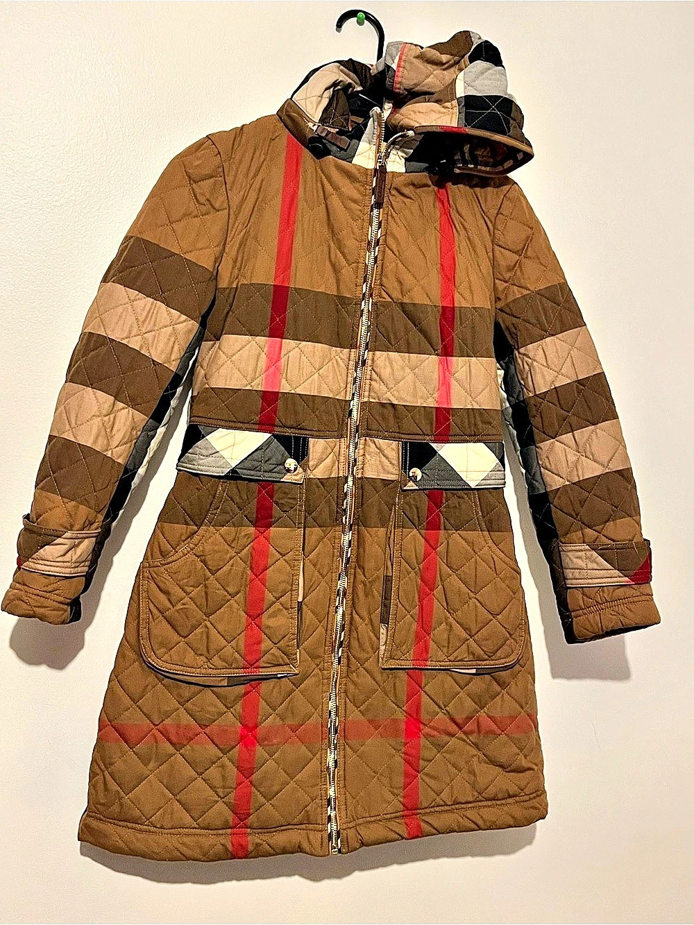 Burberry Check Quilted Hooded Coat Quilted Plaid Hooded Coat Brown US 2